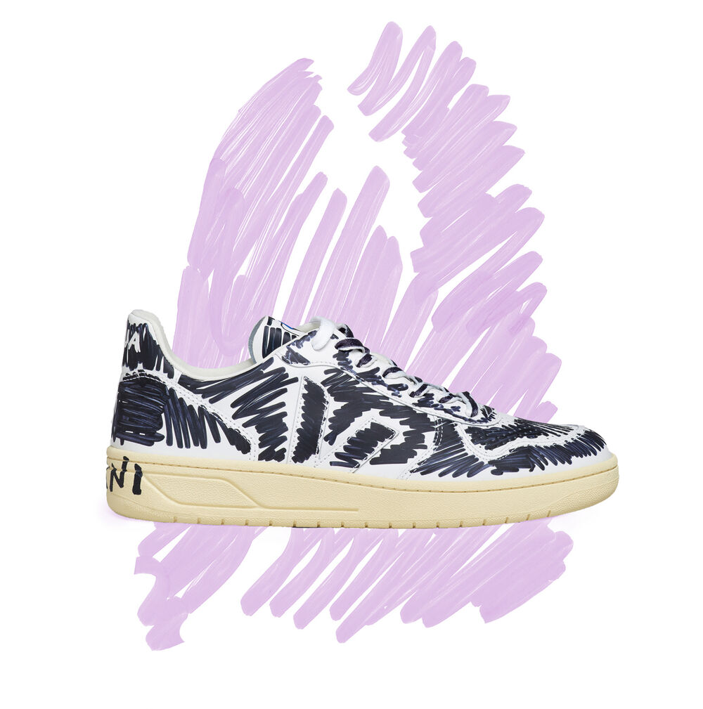 01_black_low.jpg?sw=1000 