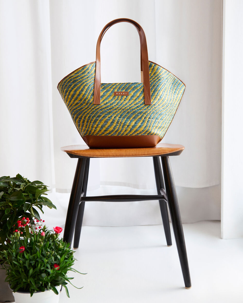 SHMP0169A1P984100V44