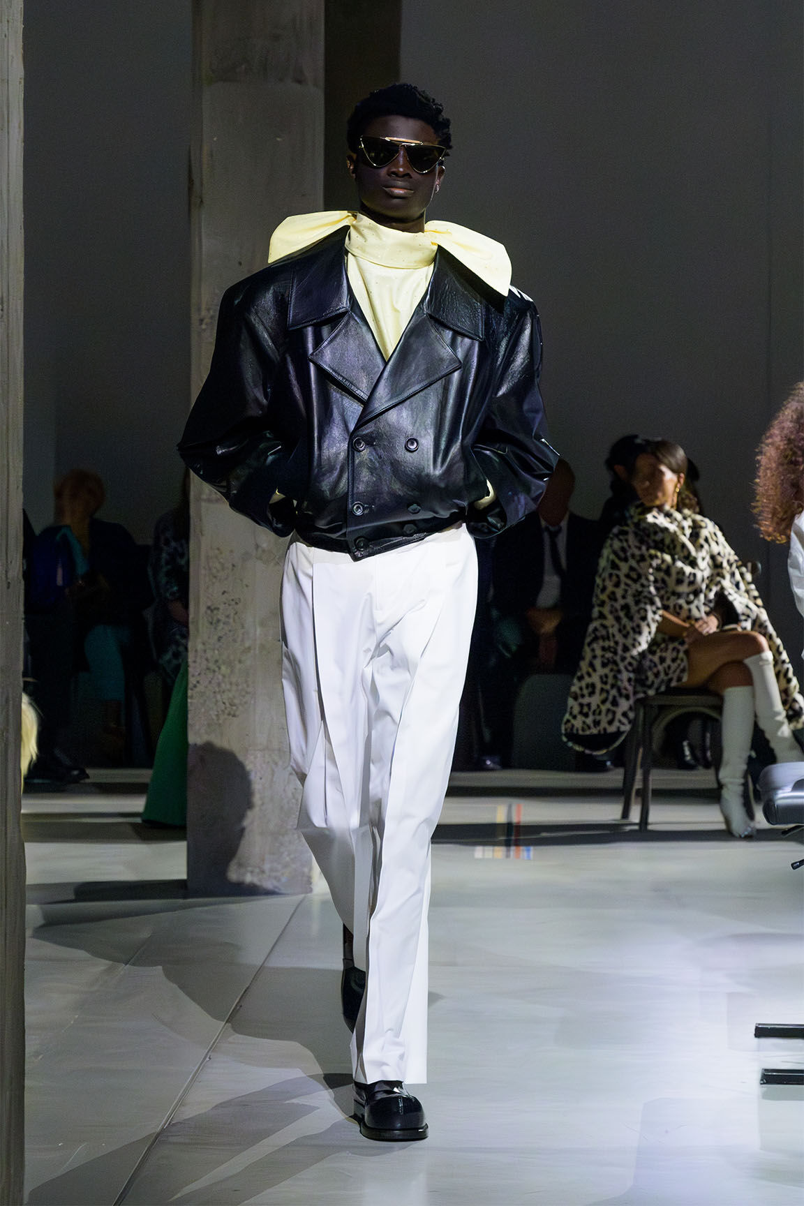 サンダル MARNI SS25 (SBMR000600 P800600B26) MORE VARIATION】MARNI（マルニ）カーフヘアーサンダル