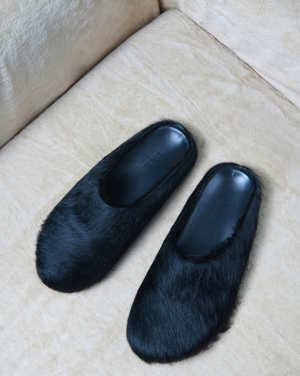 블랙 롱 헤어 송아지 가죽 퍼스베트 사보