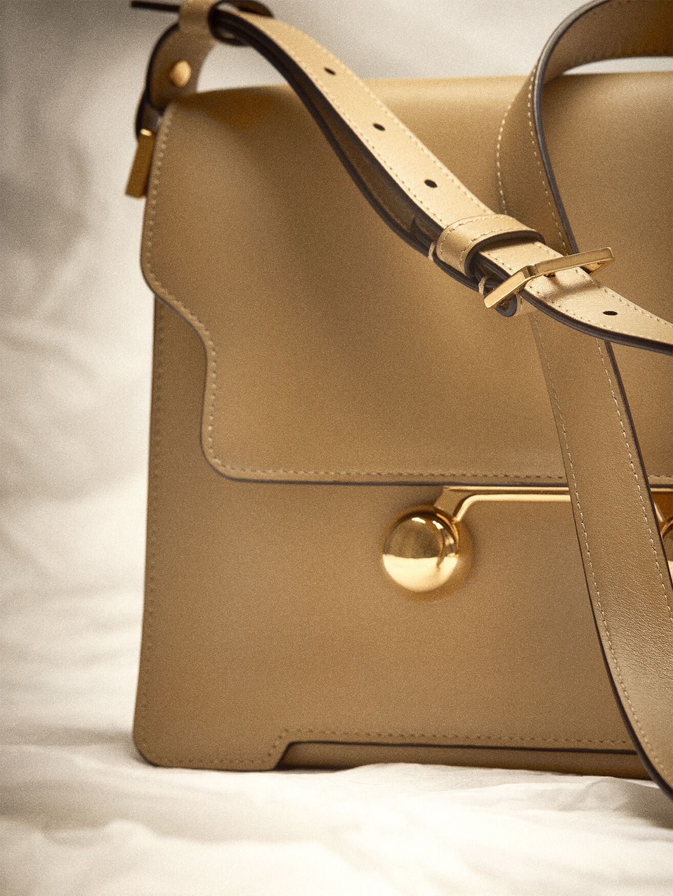 【関税＆送料込み】Marni Trunkaroo Medium Bag Marni Trunkaroo Bag | Official Online Store
