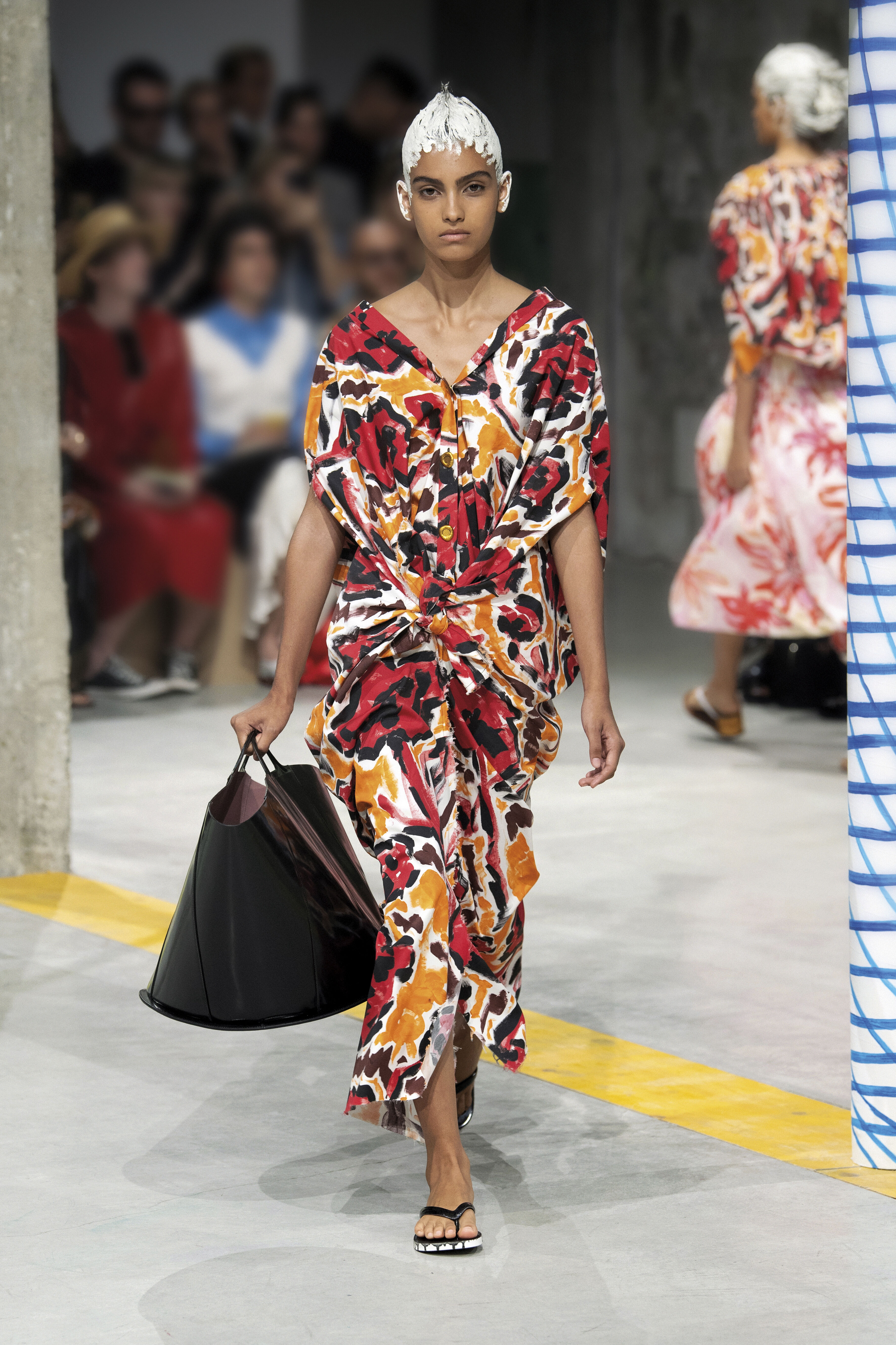MARNI 20SS フラワーチュニック 新品 七五三掛龍也が花のパワーを享受 