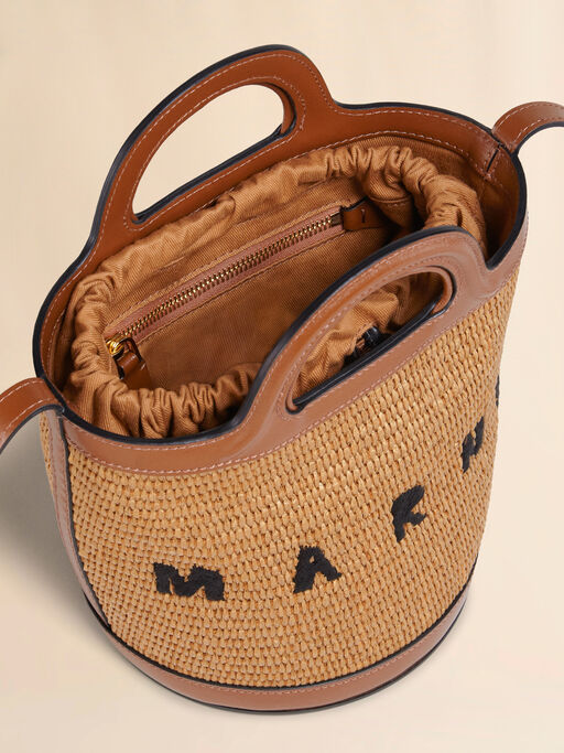 Kleine Beuteltasche Tropicalia aus braunem Leder und Material in Bast-Optik - Schultertaschen