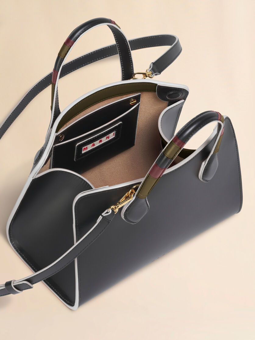 Black leather Overlap small handbag, Image 4