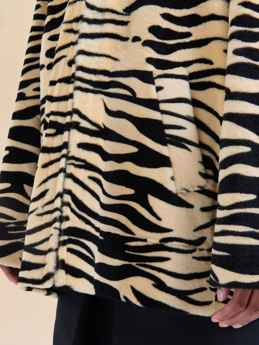 Shearling tiger print hoodie - Jackets - Image 5