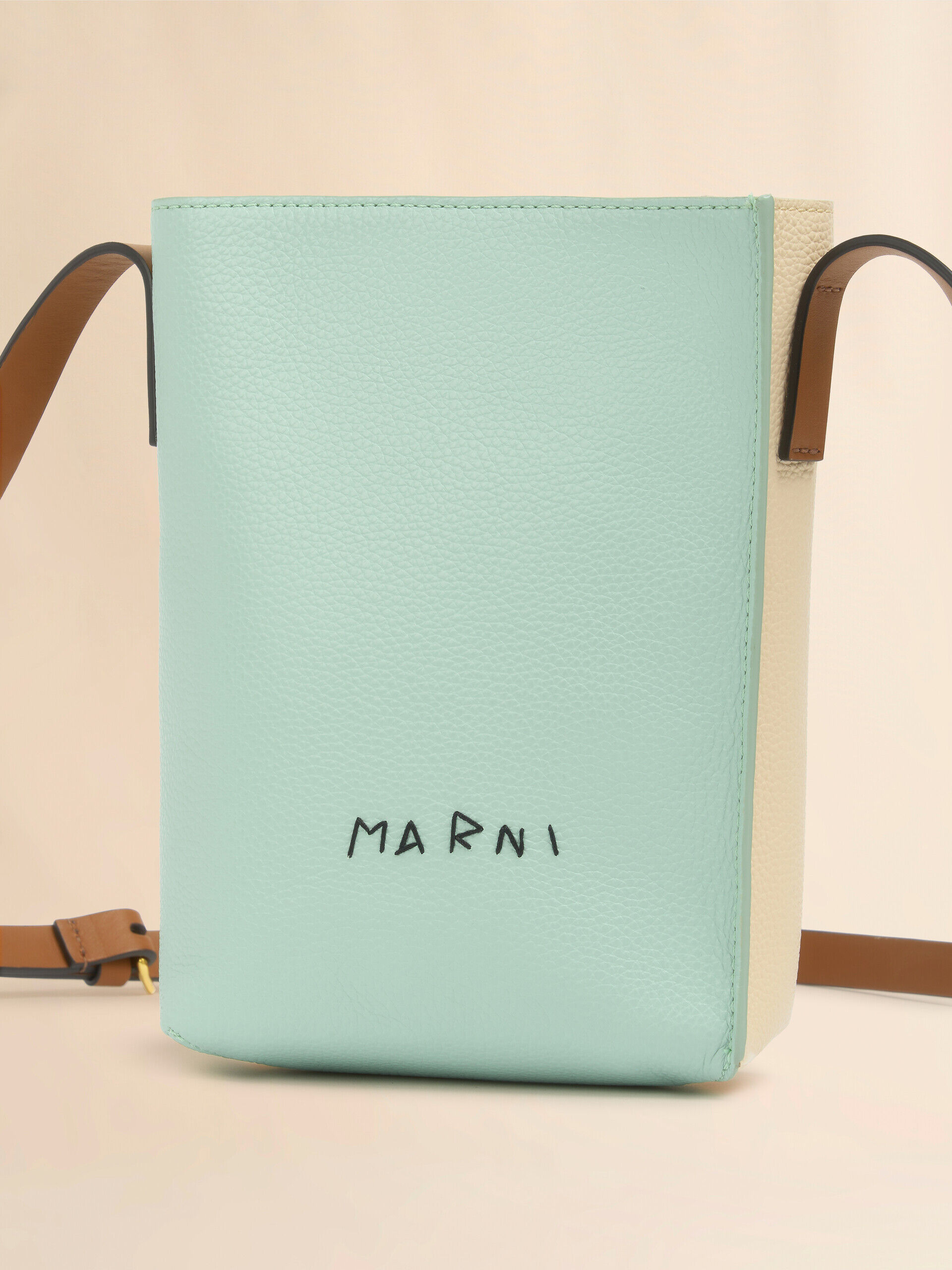 【MARNI】クリーム レザー製 Dot スモール ホーボーバッグ Cream leather Dot small hobo bag | Marni