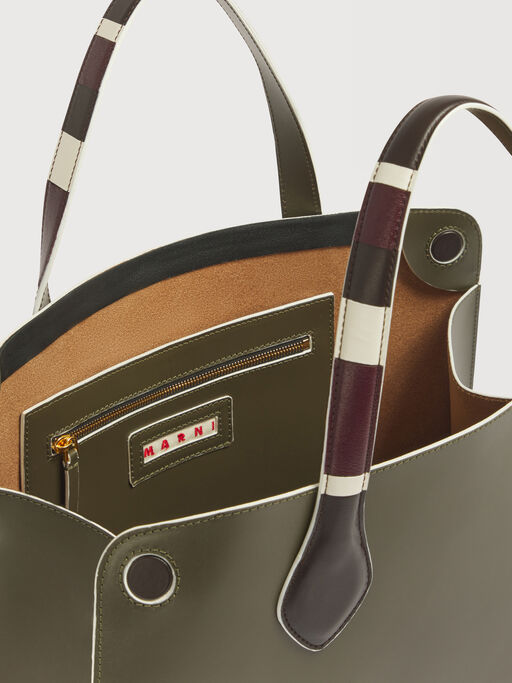 Bolso con solapa mediano en piel verde - Bolsos de mano