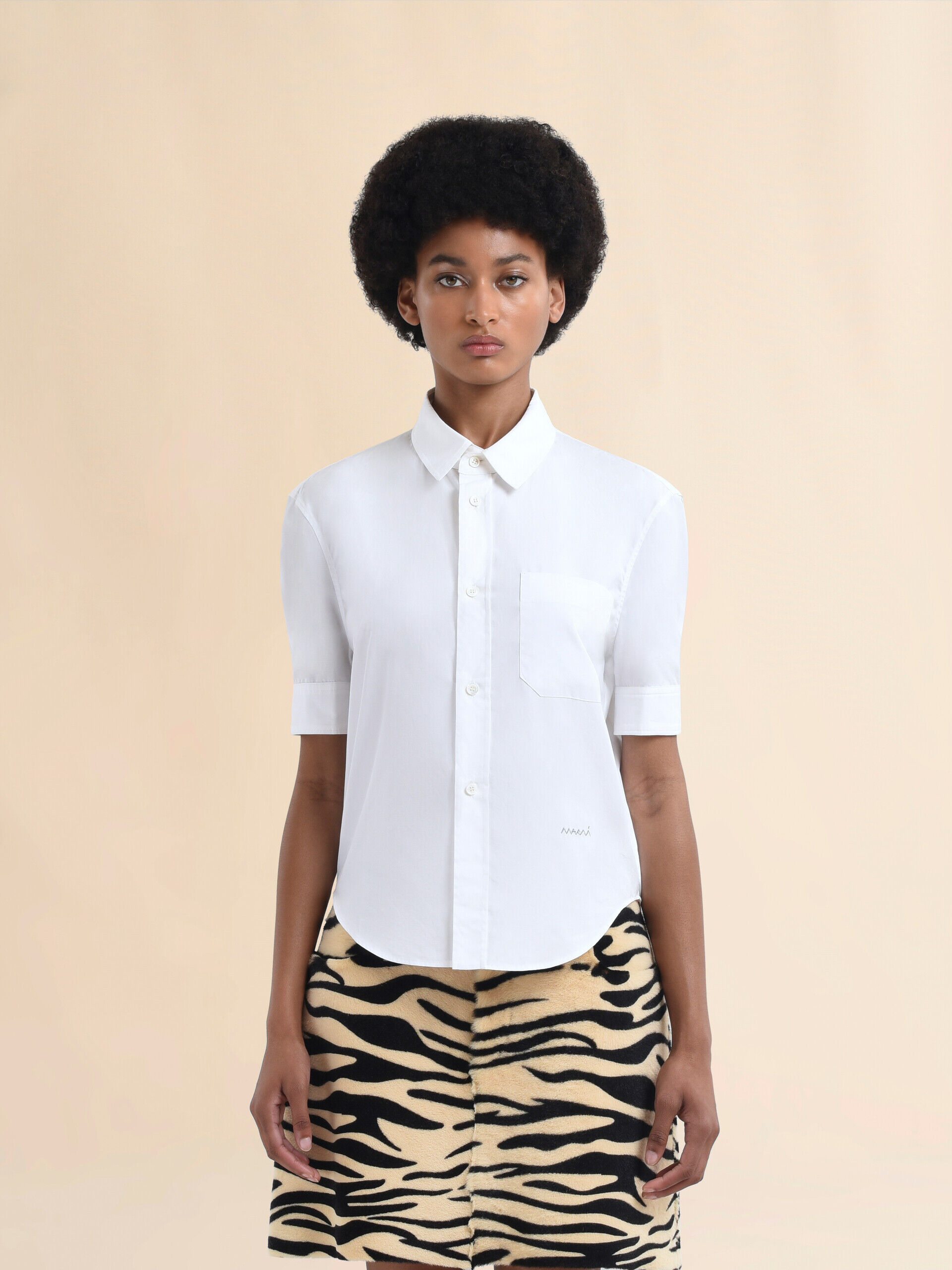 Tシャツ【MARNI】関税込み/送料無料 ロゴプリント コットン 単色 Tシャツ【MARNI】関税込み/送料無料 ロゴプリント コットン 単色