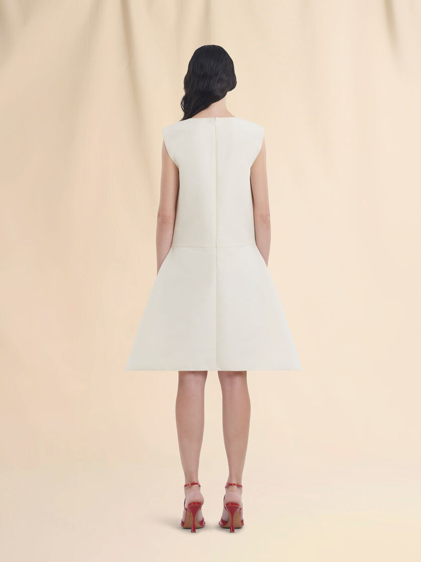 Weites elfenbeinfarbenes Kleid aus Baumwolle mit Marni Symbol Stickerei - Kleider - Image 3