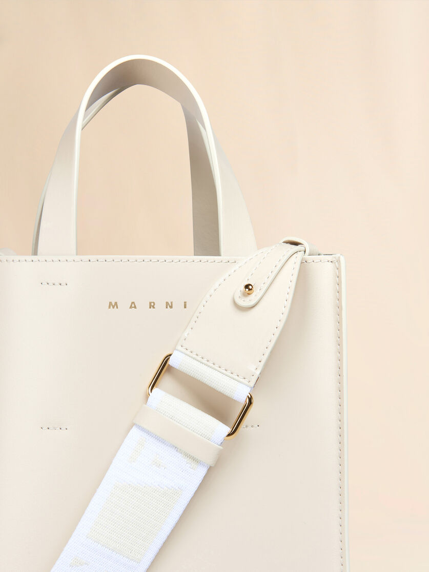 Museo Mini Bag in light blue leather - Shopping Bags - Image 4