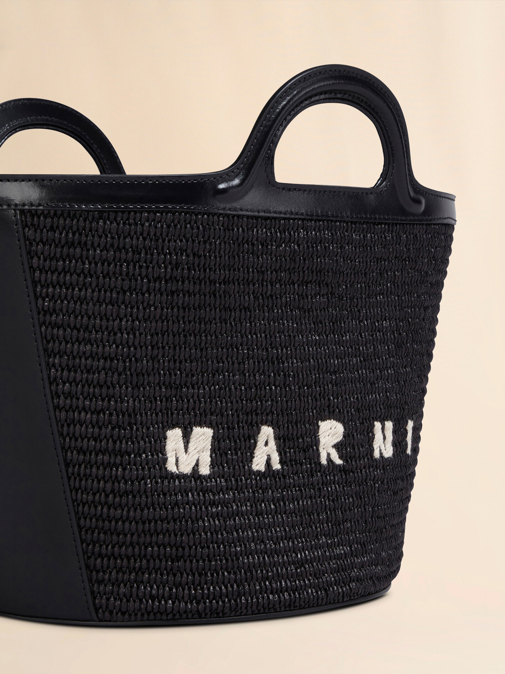 MARNIマルニ ロゴ TROPICALIA BAG SMALL 2WAY Tropicalia Micro Bag in brown leather and raffia-effect