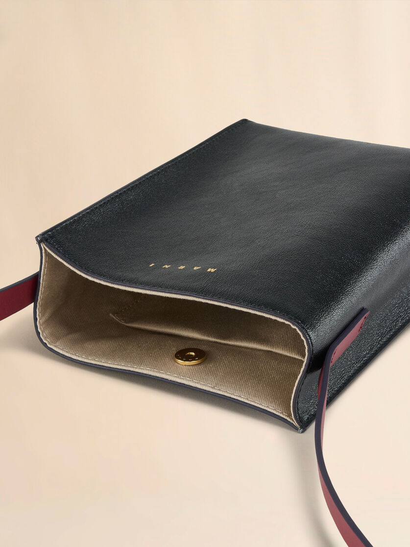 グリーン、ブラック レザー製Museo Softナノバッグ, Image 3