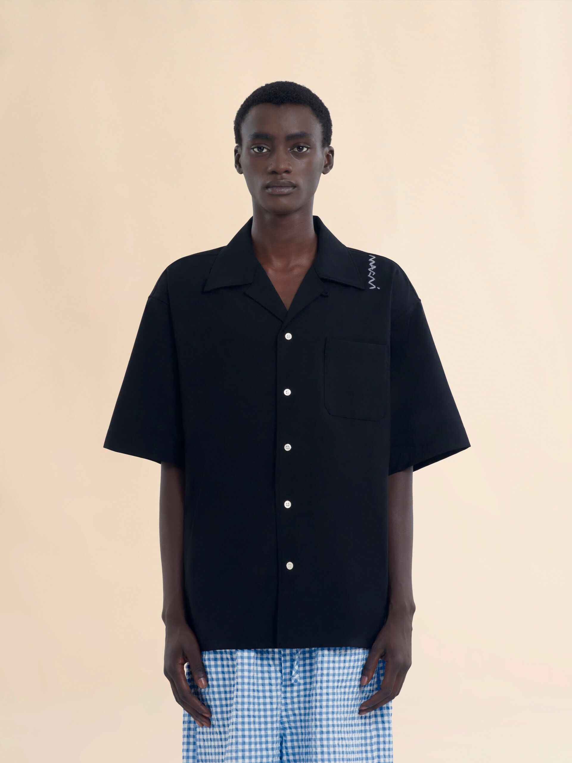人気を誇る ブラック ウール混ボウリングシャツ、マルニシンボル入り Marni | ウェア・シャツ