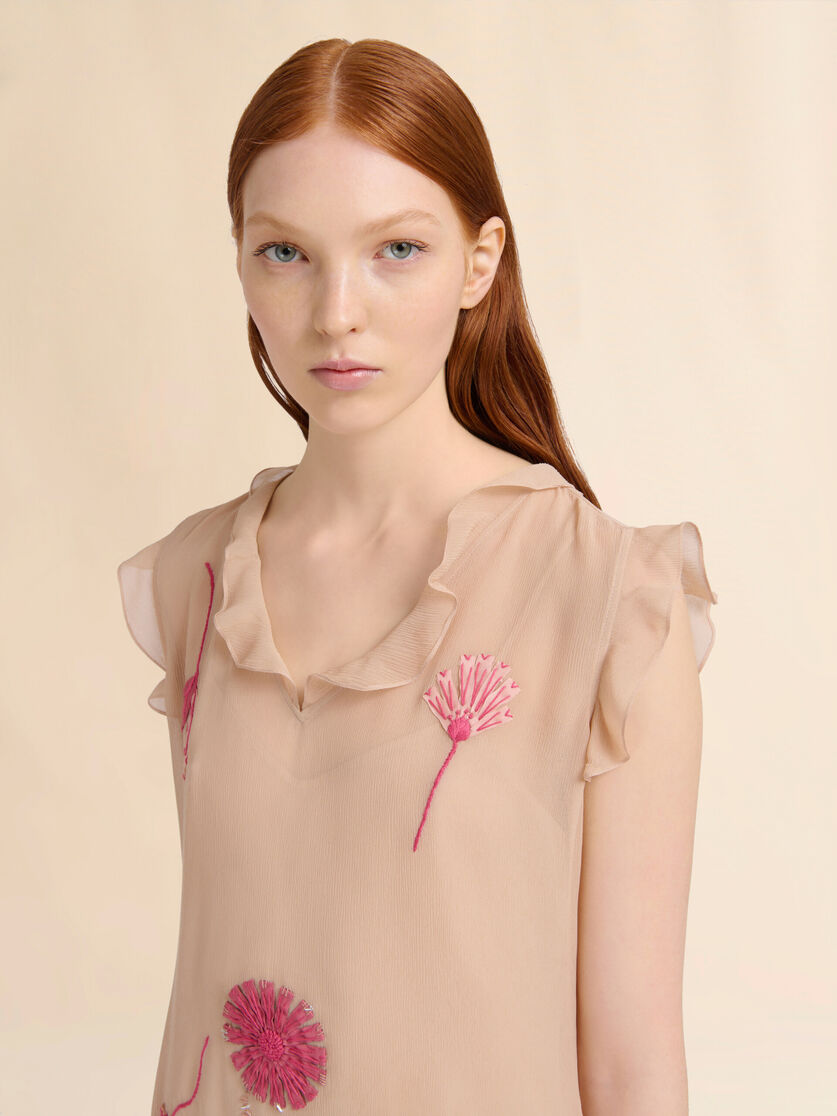 Robe en soie nude avec broderie camélia - Robes - Image 4