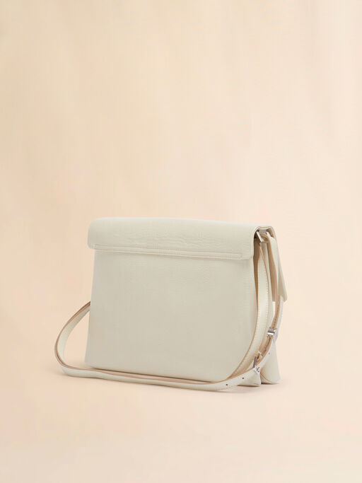 Mittelgroße Envelope-Tasche aus weißem Lackleder mit Craquelé-Optik - Schultertaschen