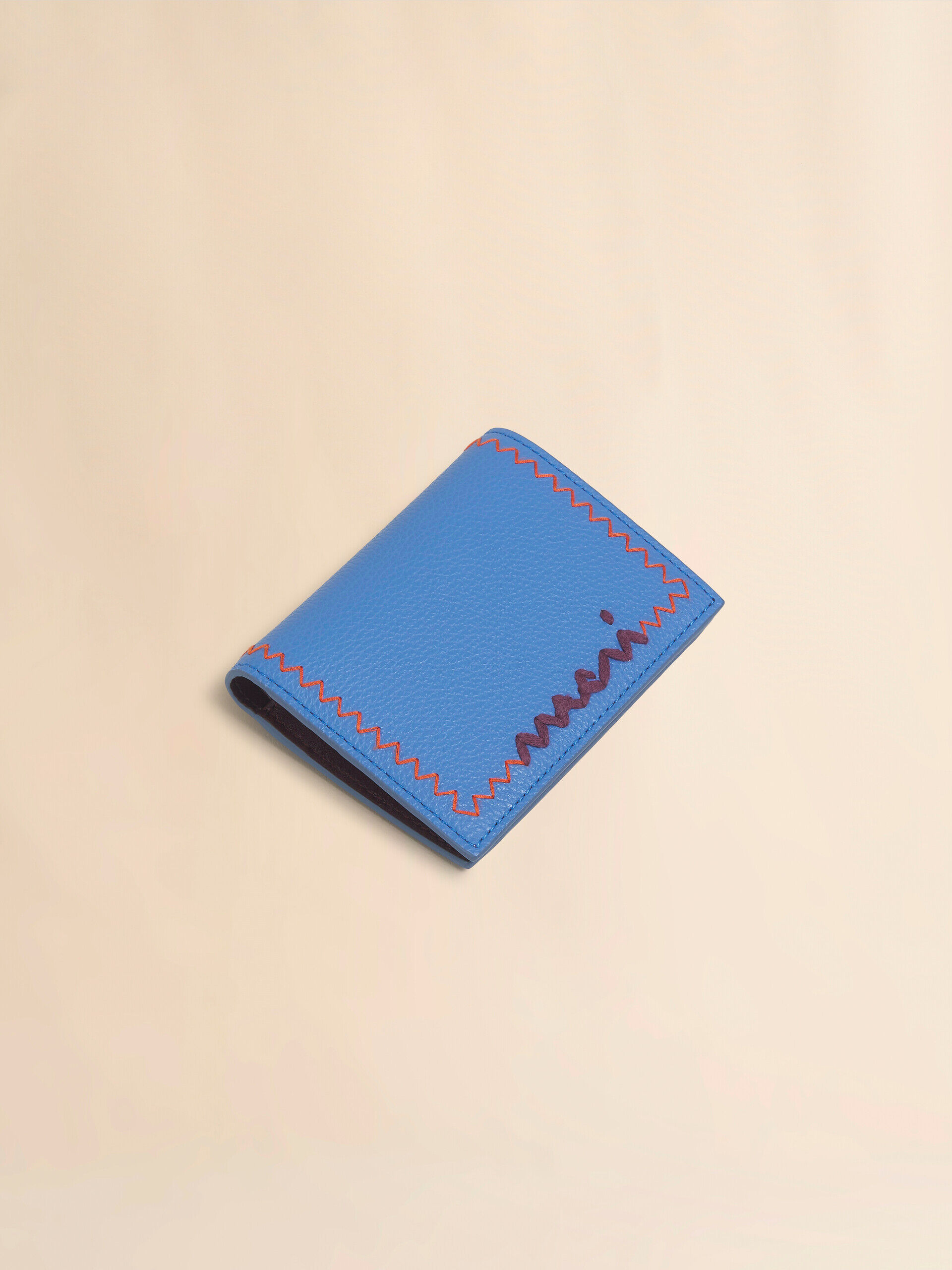 関税込★MARNI★ロゴ レザー 2つ折り ウォレット マグネット開閉 送料関税込み☆MARNI ロゴ レザー マグネット 2つ折り財布