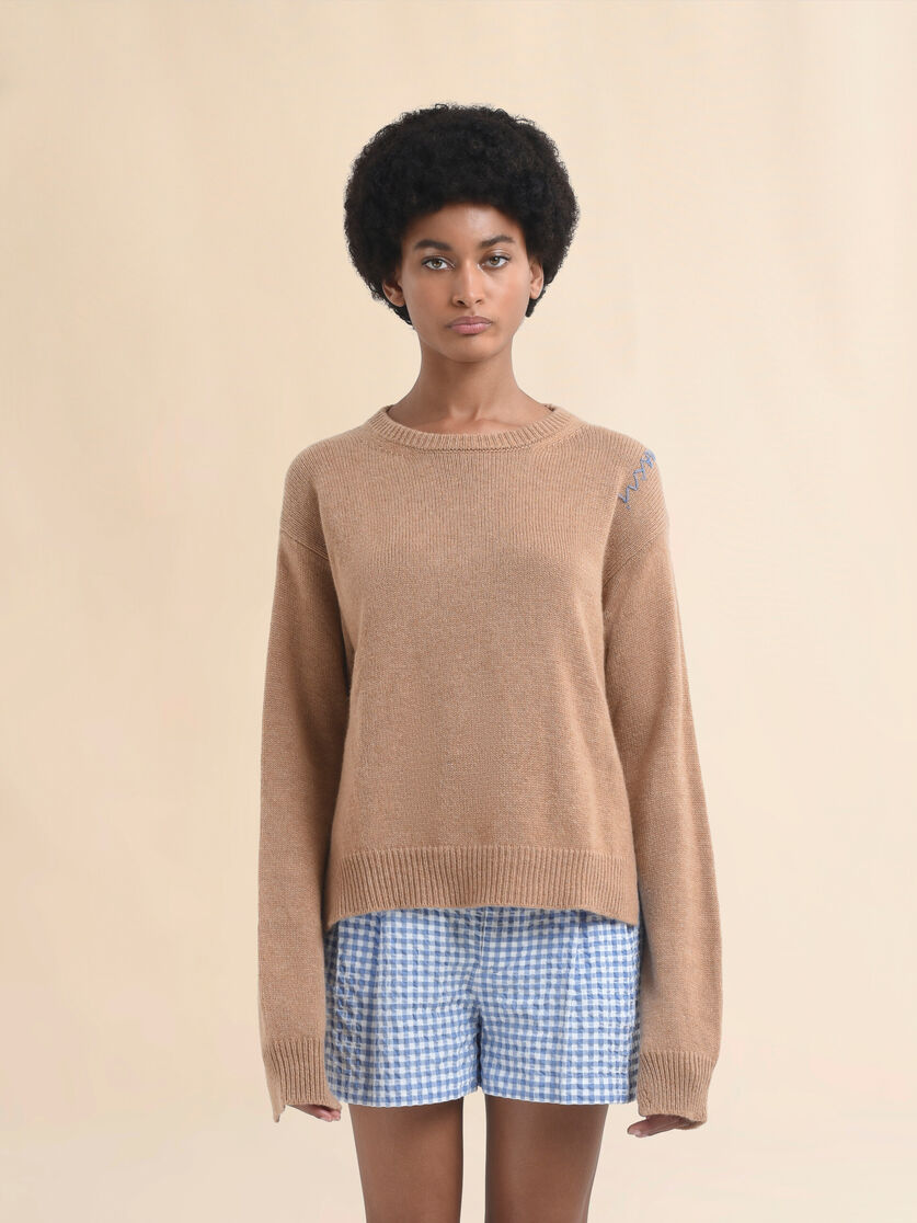 Pull boxy indigo en cachemire avec broderie Marni Symbol - pulls - Image 2