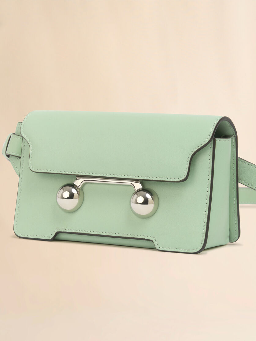 Borsa a tracolla Trunkaroo in pelle blu scuro - Marsupi - Image 5