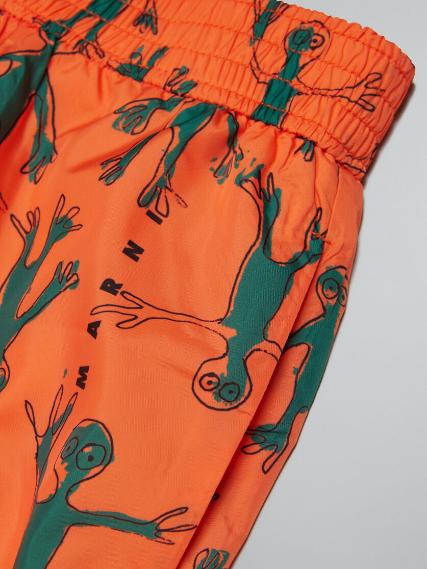 Orangefarbener Boxer-Badeanzug mit ganzflächigem Frosch-Print - KINDER - Image 3