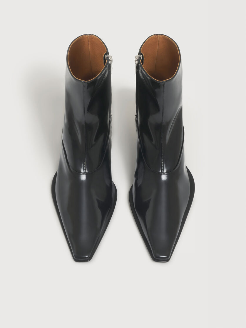 Black leather boot, Image 4