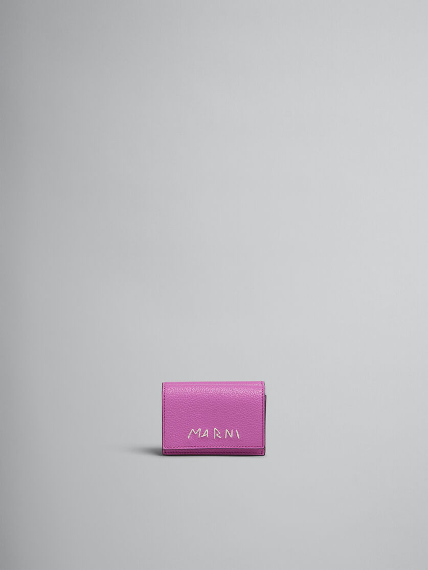 ピンク レザー製三つ折りウォレット、マルニメンディング装飾 - 財布 - Image 1