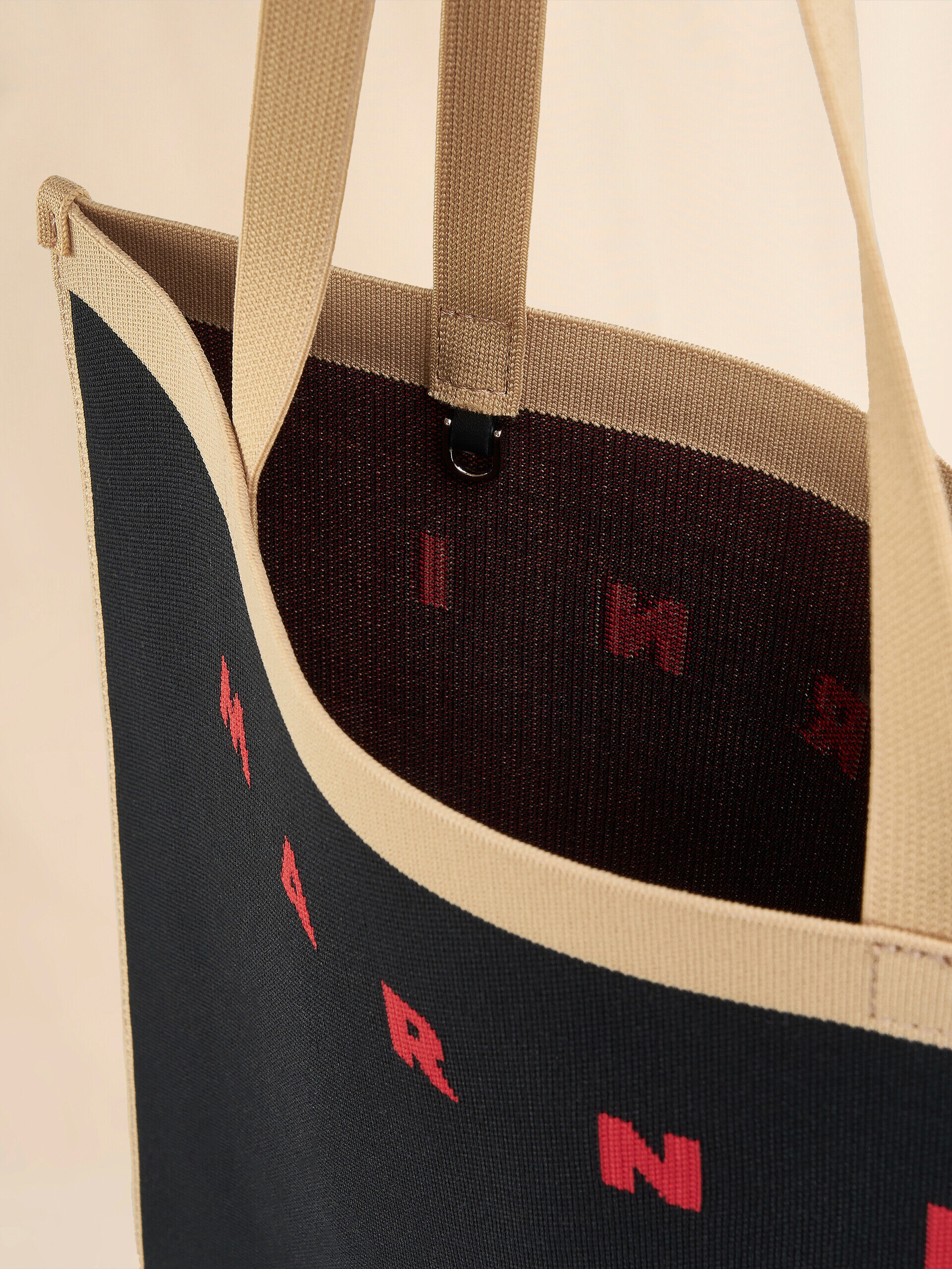 ブラック、ベージュ ジャカード製バッグ | Marni