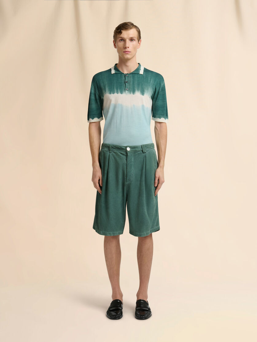Green suede shorts with pleats, Image 2