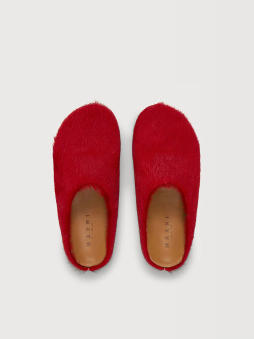 Fussbett Sabot in vitello a pelo lungo rosso - Sandali