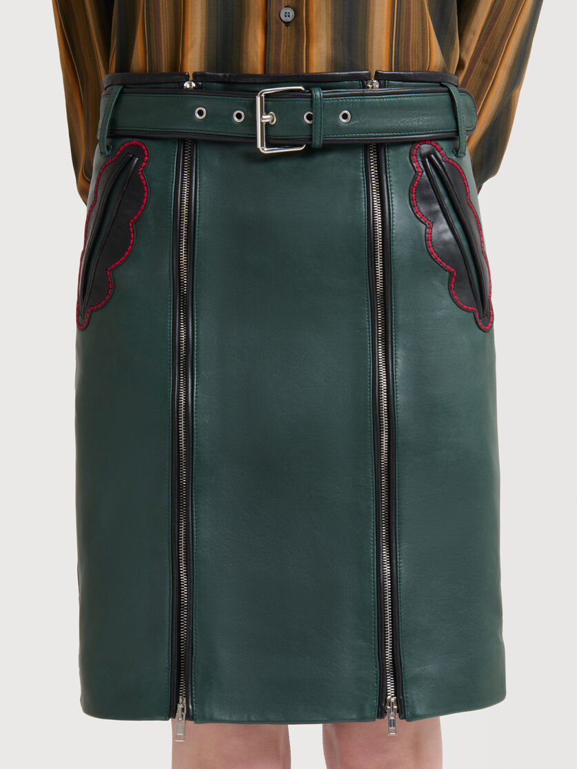 Deep green leather skirt with leaf pockets, Image 5