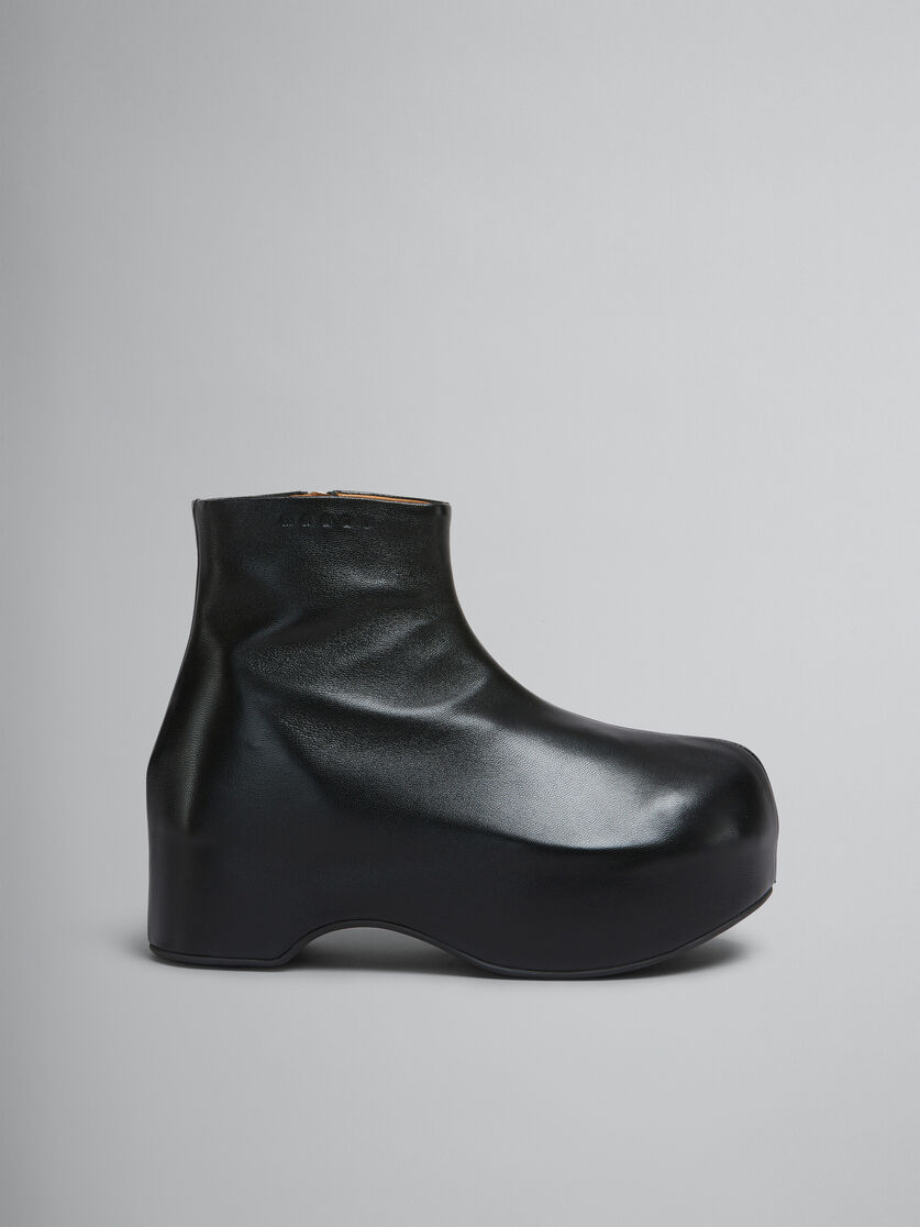 ブラック レザー製 チャンキー クロッグブーツ | Marni