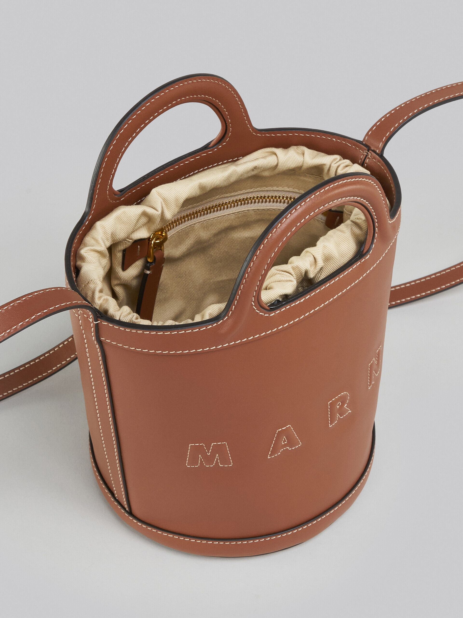 ブラウン レザー製 Tropicaliaスモールバケットバッグ | Marni