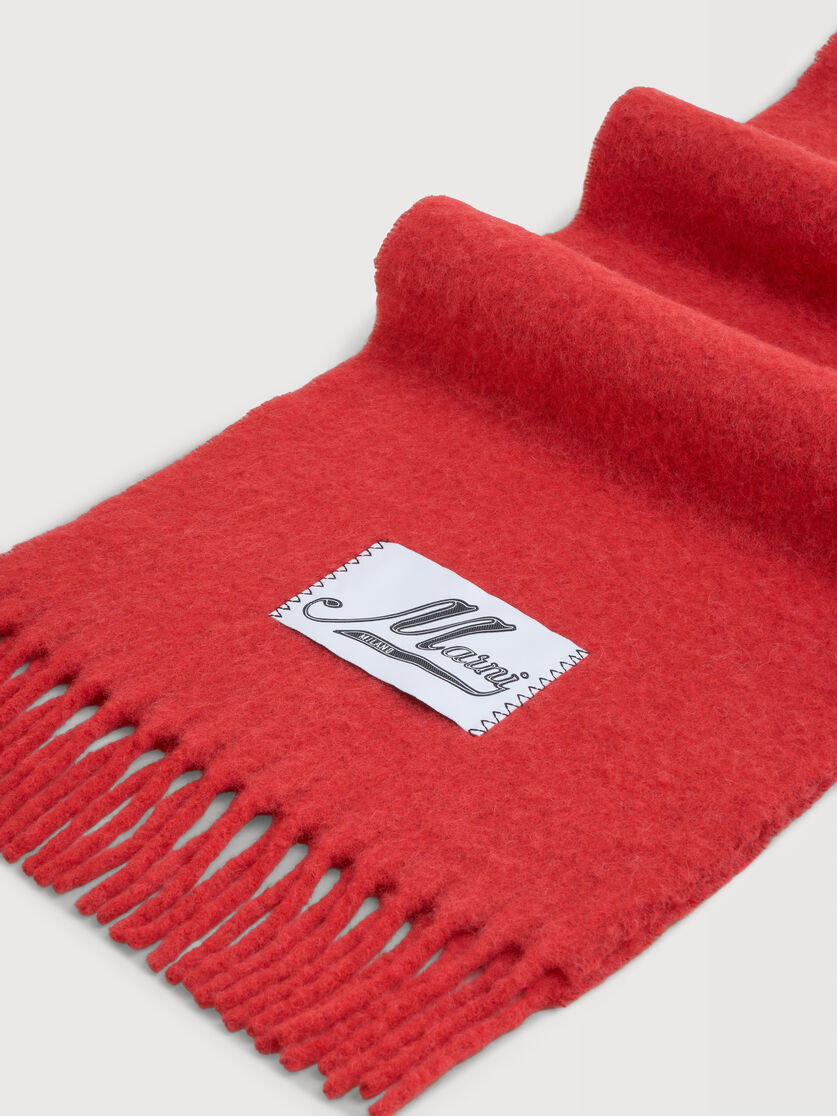Red brushed alpaca scarf with fringes, Image 3
