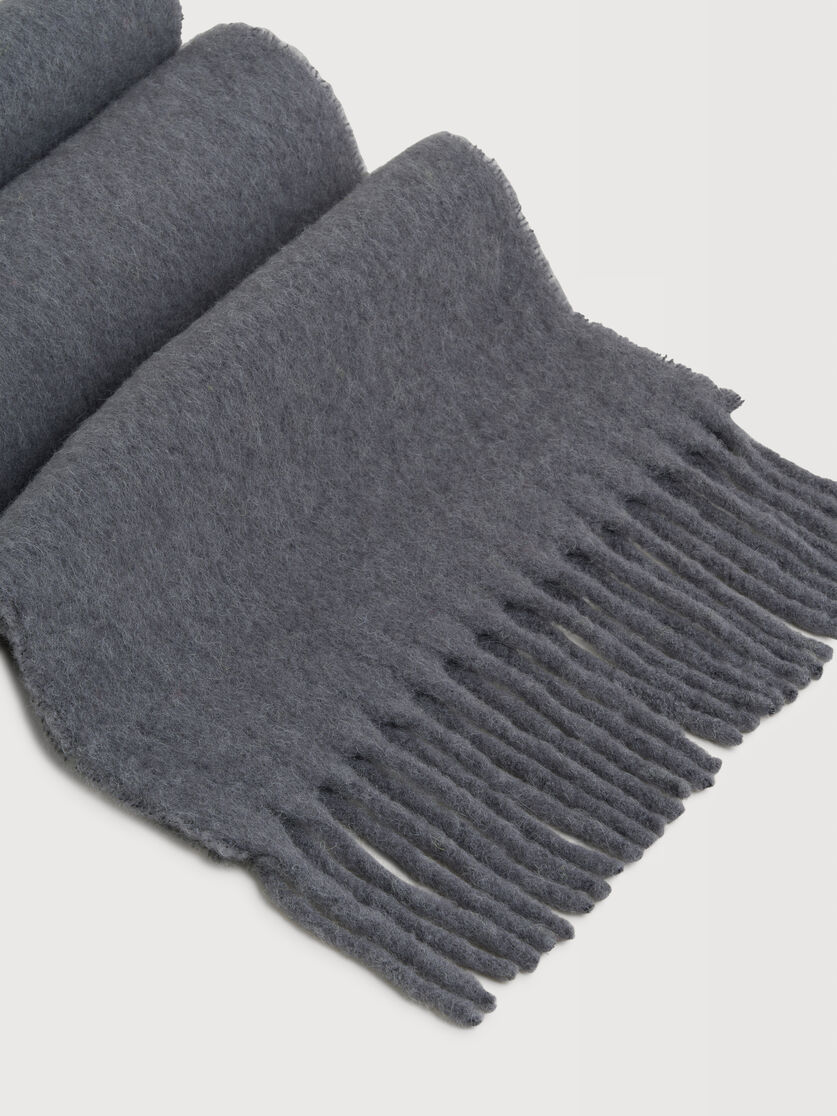 Grey alpaca scarf, Image 3