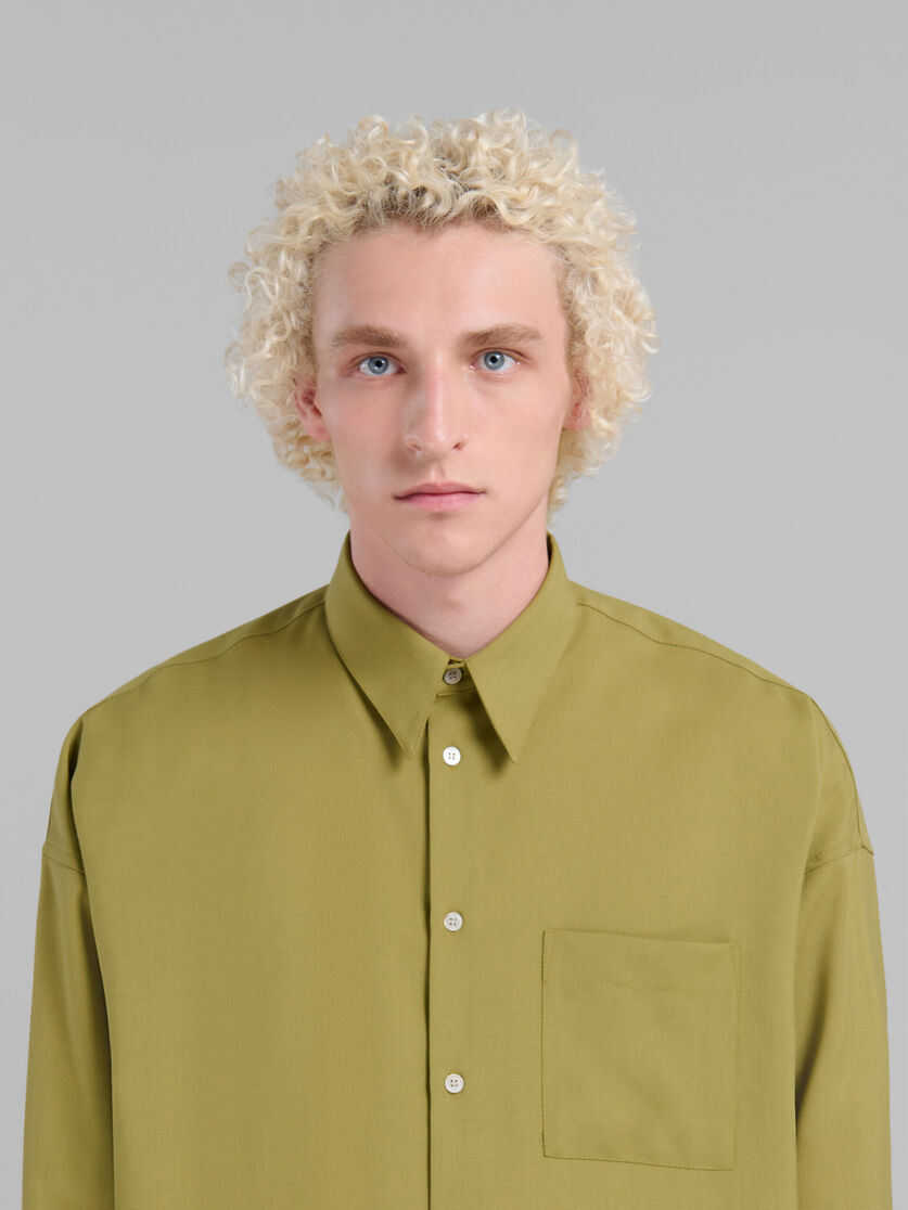 Dunkelblaues langärmeliges Hemd aus Tropenwolle - Hemden - Image 4