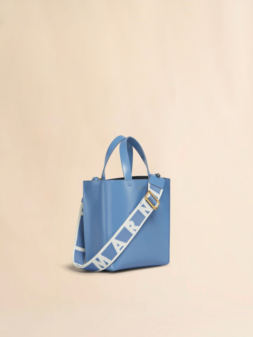 Mini-sac Museo en cuir bleu clair - Sacs cabas - Image 5