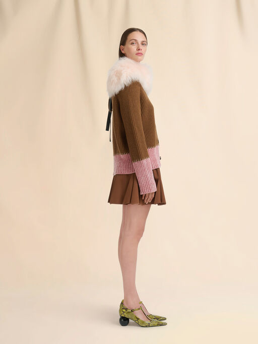 Braune Wollstrickjacke mit Farbblockmuster - Pullover