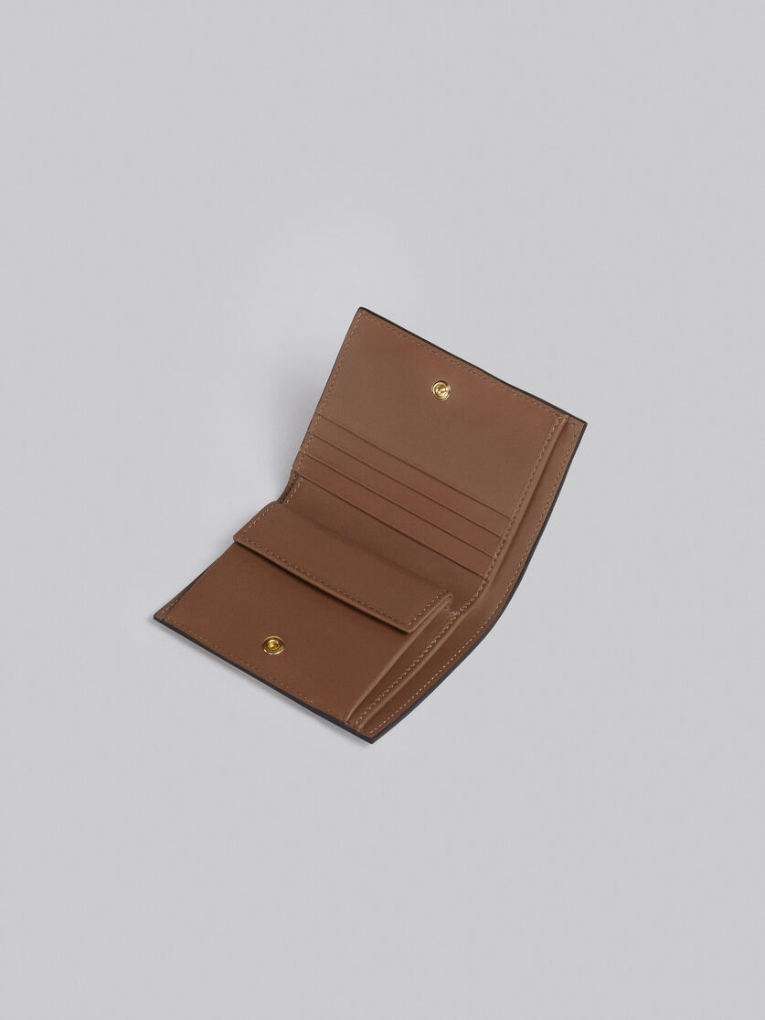 グレー、ホワイト、ブラウン レザー製二つ折りウォレット - 財布 - Image 4