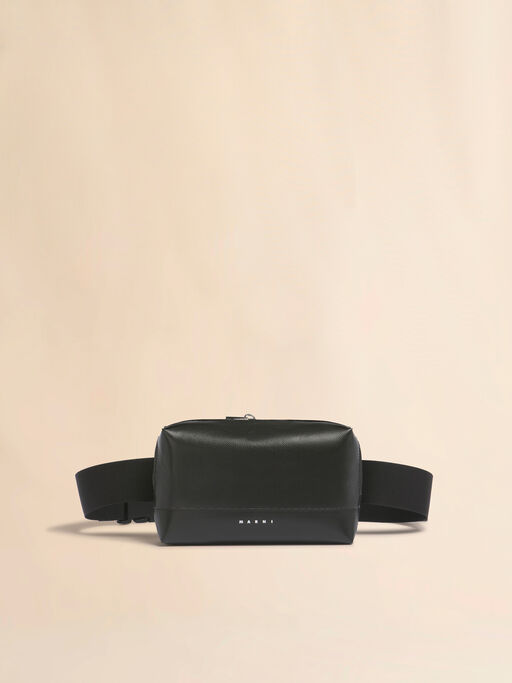 ブラック テープベルト付きバムバッグ - ウエストポーチ
