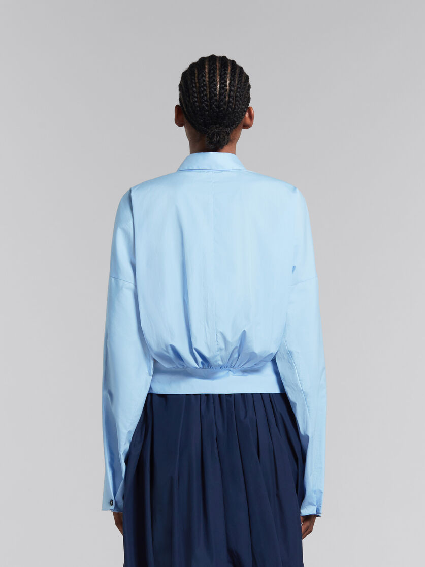 Camicia in popeline biologico blu con schiena arricciata - Camicie - Image 3