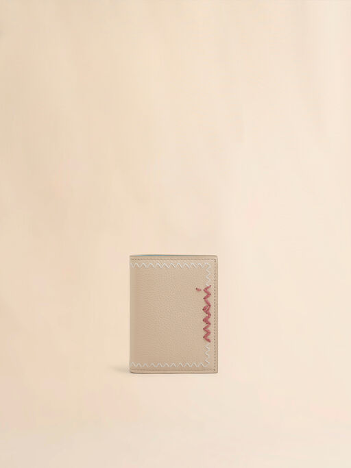 ベージュ 二つ折りウォレット、マルニシンボル刺繍入り - 財布