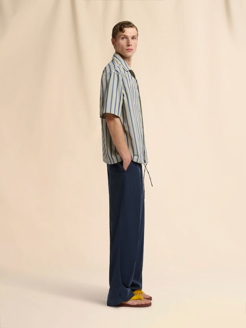 グリーン 裾にドローストリングをあしらったストライプ入りポプリンシャツ, Image 5