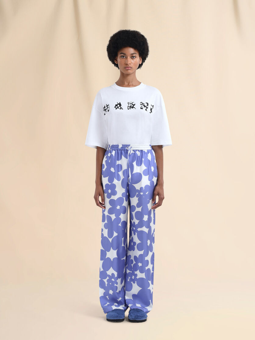 Silk pyjama trousers with white and light blue Dillies print - Pants - Image 2