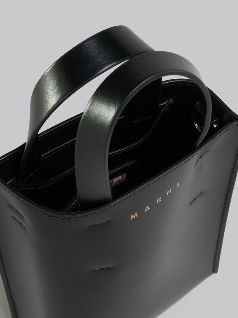 Schwarze Nano-Tasche MUSEO aus Leder - Shopper - Image 4