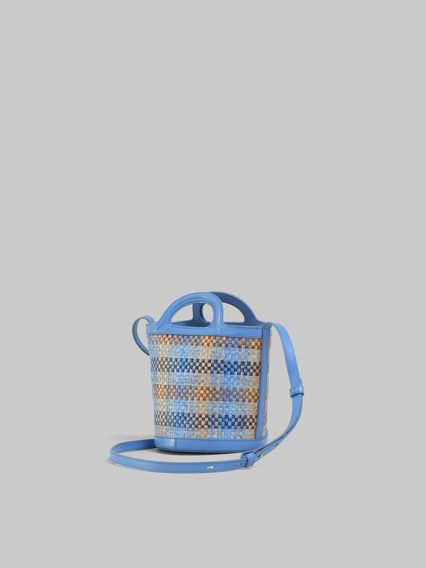 ブラウン レザーとチェックのラフィアエフェクト ファブリック製 Tropicalia スモール バケットバッグ - ショルダーバッグ - Image 3