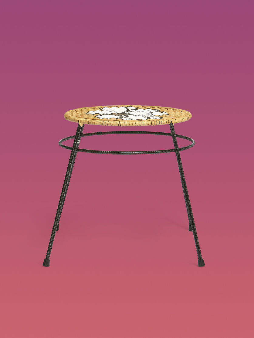 Tabouret-table MARNI MARKET fleuri en fer et fibre naturelle - Mobilier - Image 1