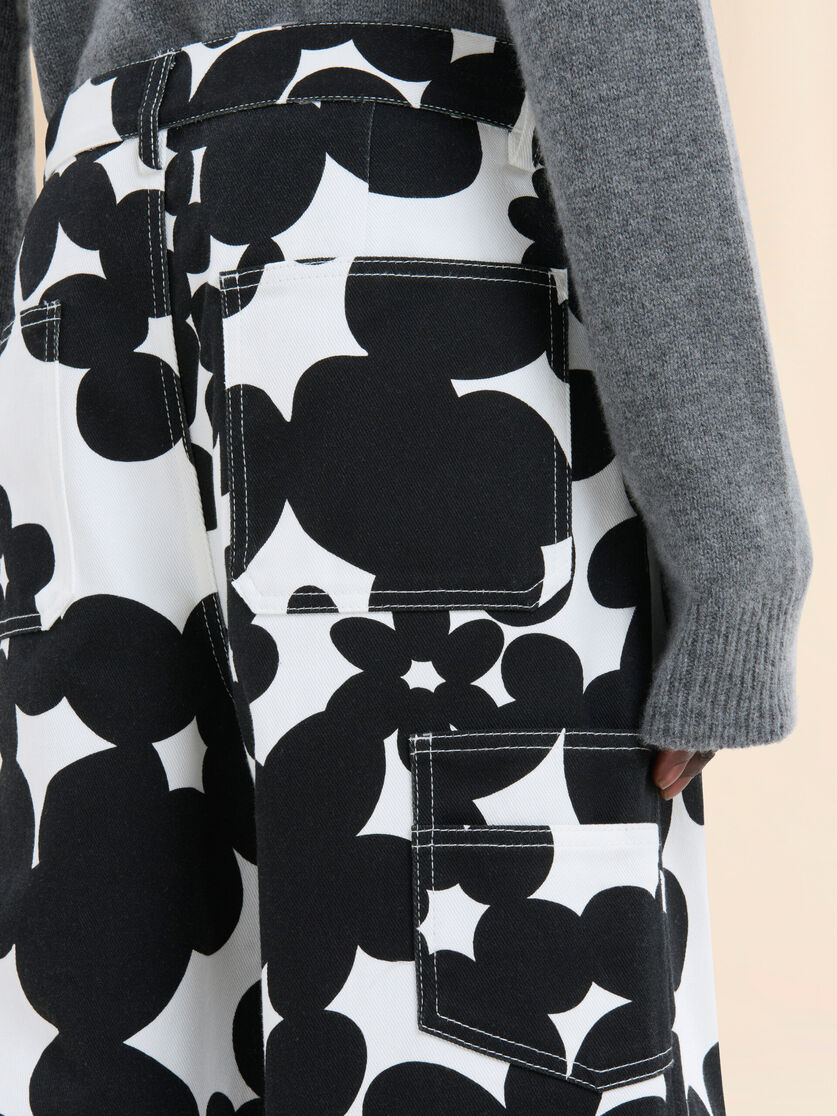Cotton cargo pants with black and white Dillies print - Pants - Image 4