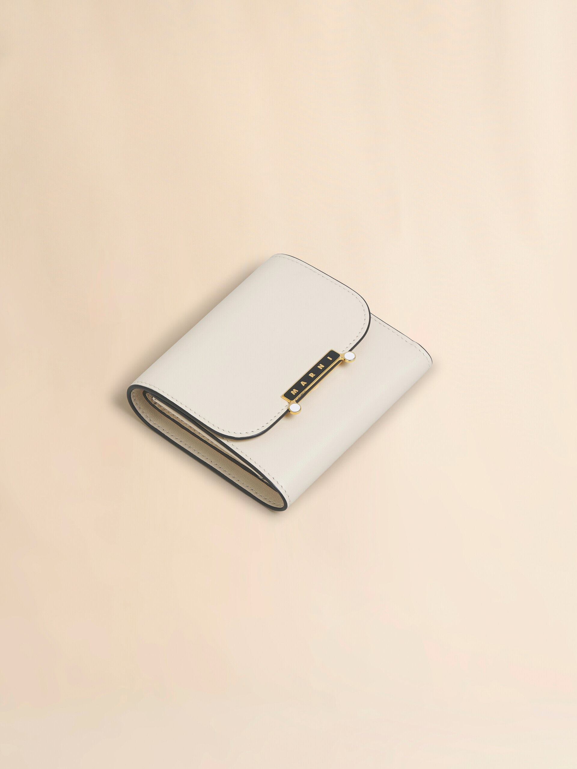 クリーム レザー製 Envelope 三つ折りウォレット | Marni