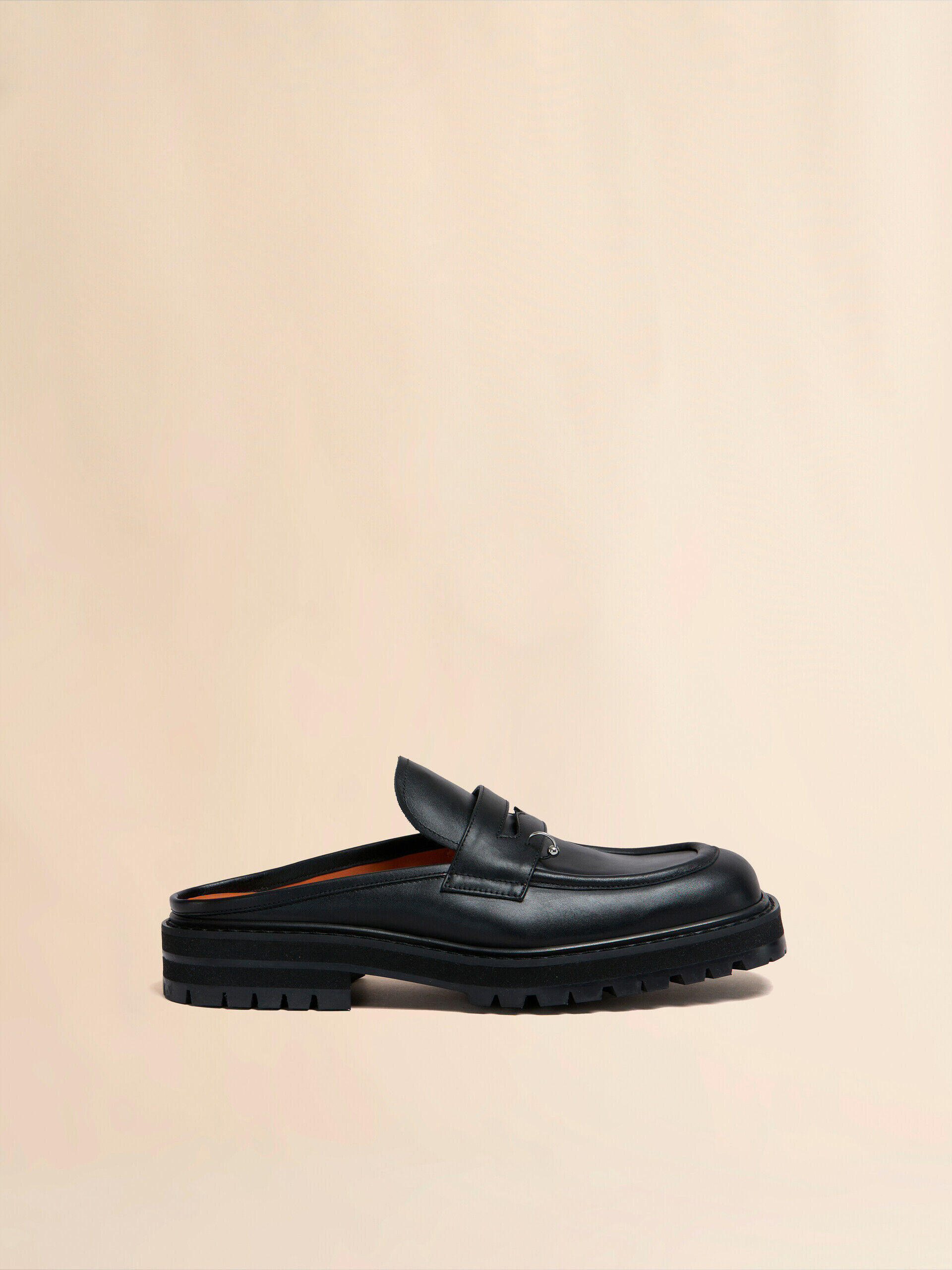 MARNI 黒 レザー ローファー 未使用 保存袋付き ブラック レザー製 Piercing 2.0 チャンキー サボローフファー