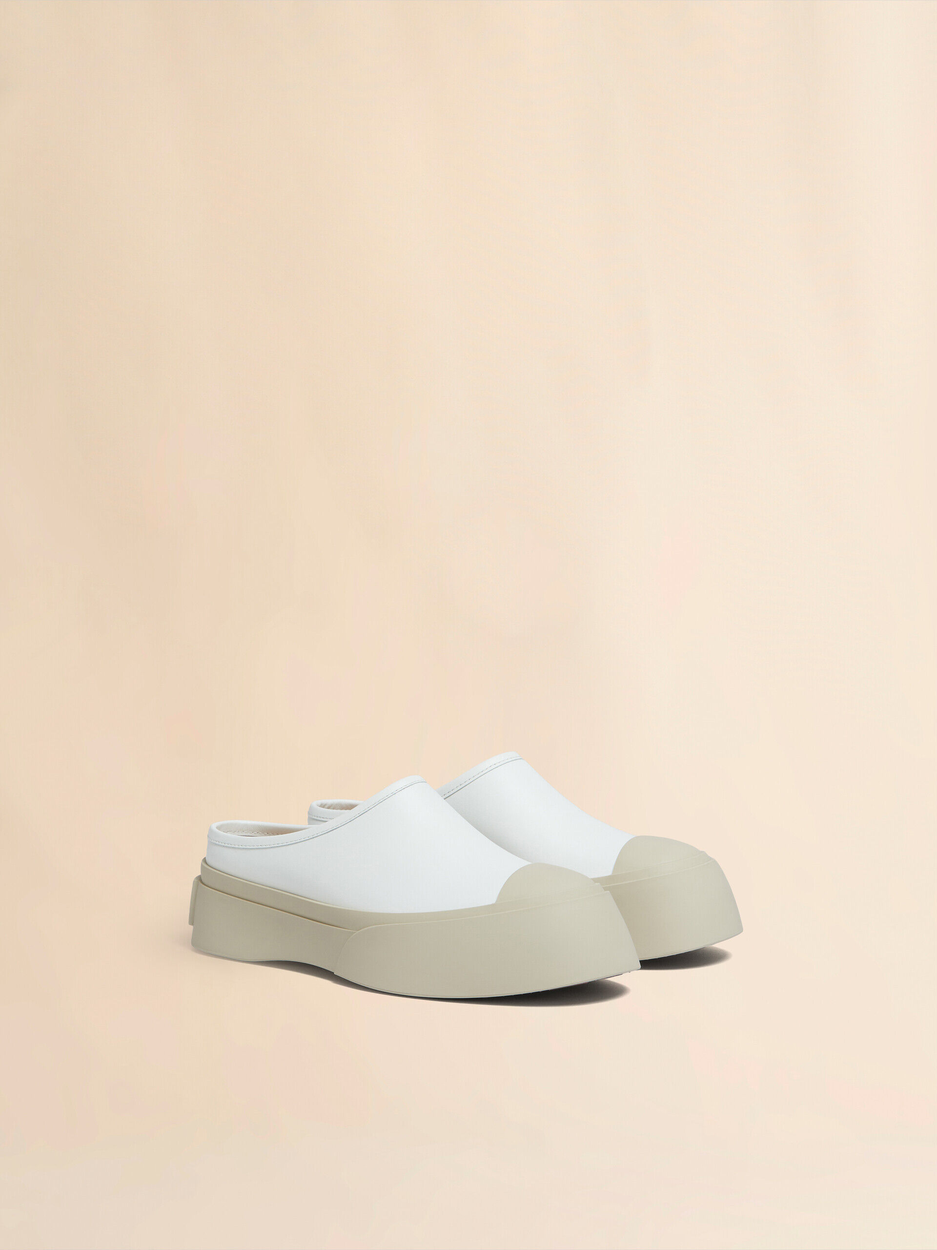 ショートブーツ・ブーティ MARNI White nappa leather Pablo ankle boots Marni Pablo Leather Chelsea Boots | Black | FARFETCH