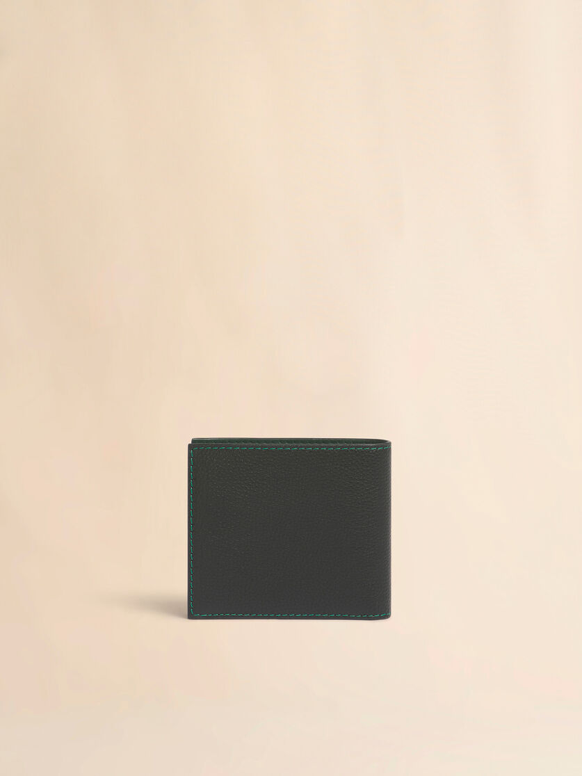 Black leather bifold wallet with contrast stitching, Image 3